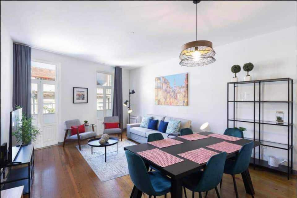 Apt Clerigos Centro Historico Porto Ngoại thất bức ảnh